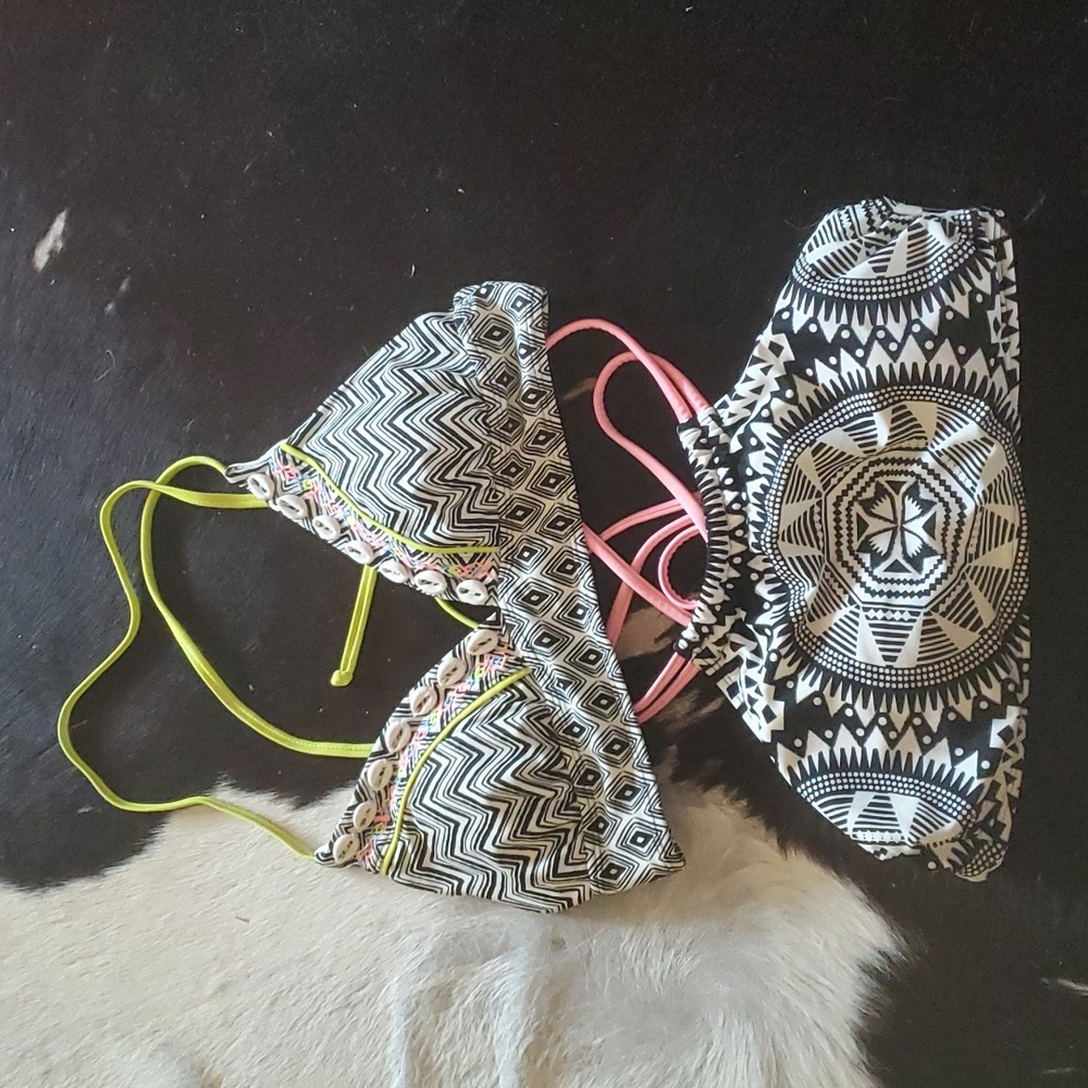 Lot of 2 Xhilaration Bikini Tops Small